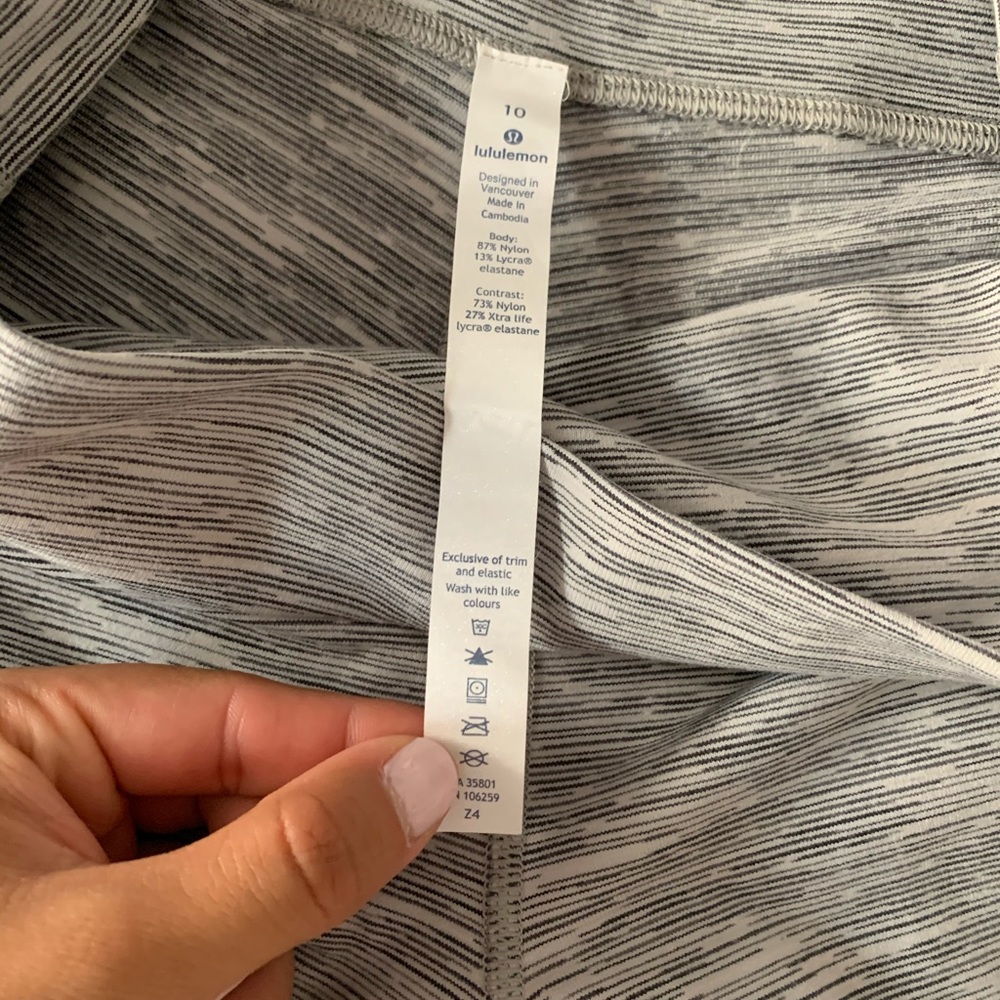 Lululemon leggings - Picture 2 of 5